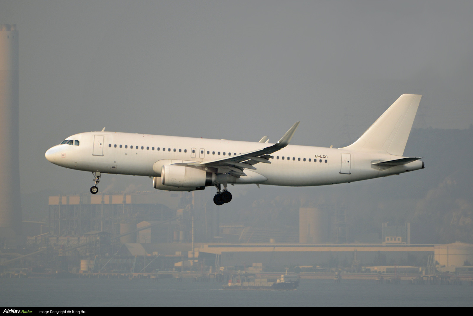 Photo Gallery - Aircraft B-LCC Photo - AirNav Radar - Global Flight ...