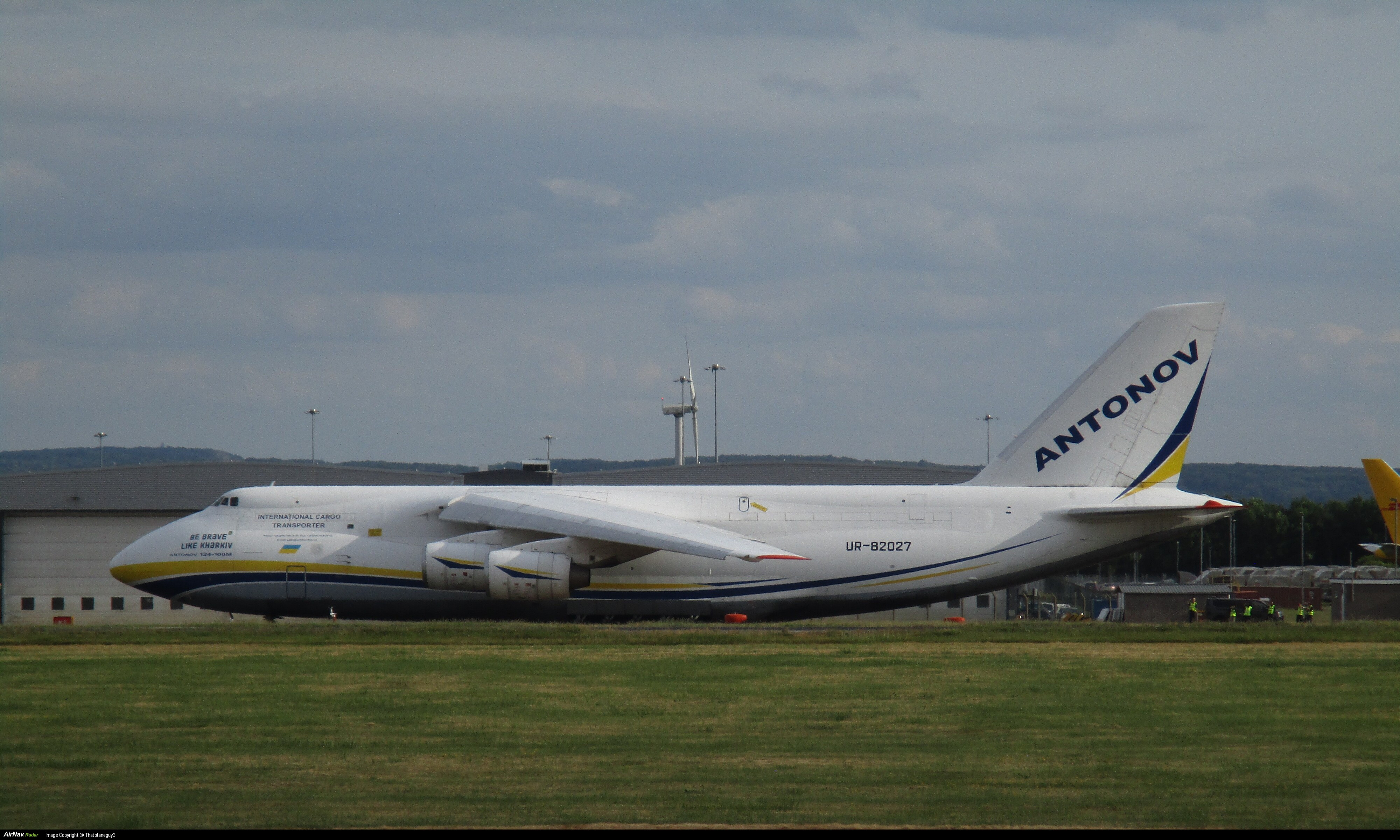 82027 Photo Gallery - Aircraft UR-82027 Photo - AirNav Radar - Global Flight ...
