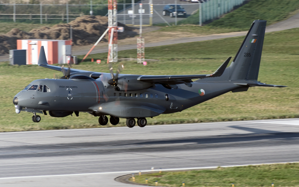 Photo Gallery - Aircraft 285 Photo - AirNav Radar - Global Flight ...