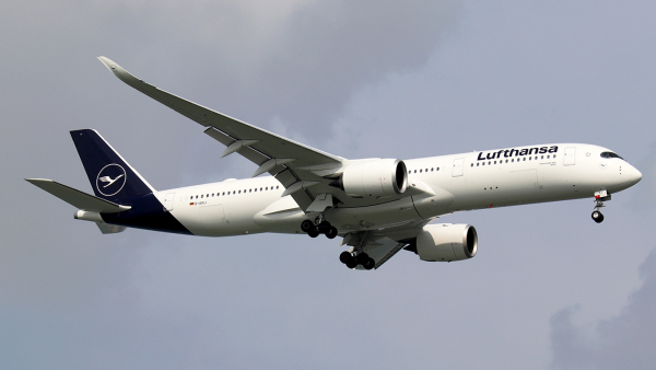 Photo Gallery - Aircraft D-AIXJ Photo - AirNav Radar - Global Flight ...