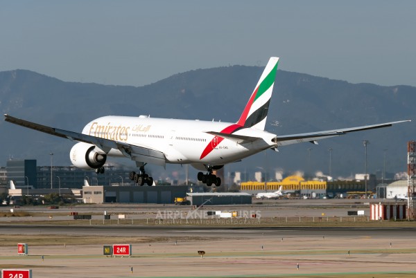 Ek232 Flight Flight EK230 / UAE93Q - Emirates - AirNav Radar Flight Tracker